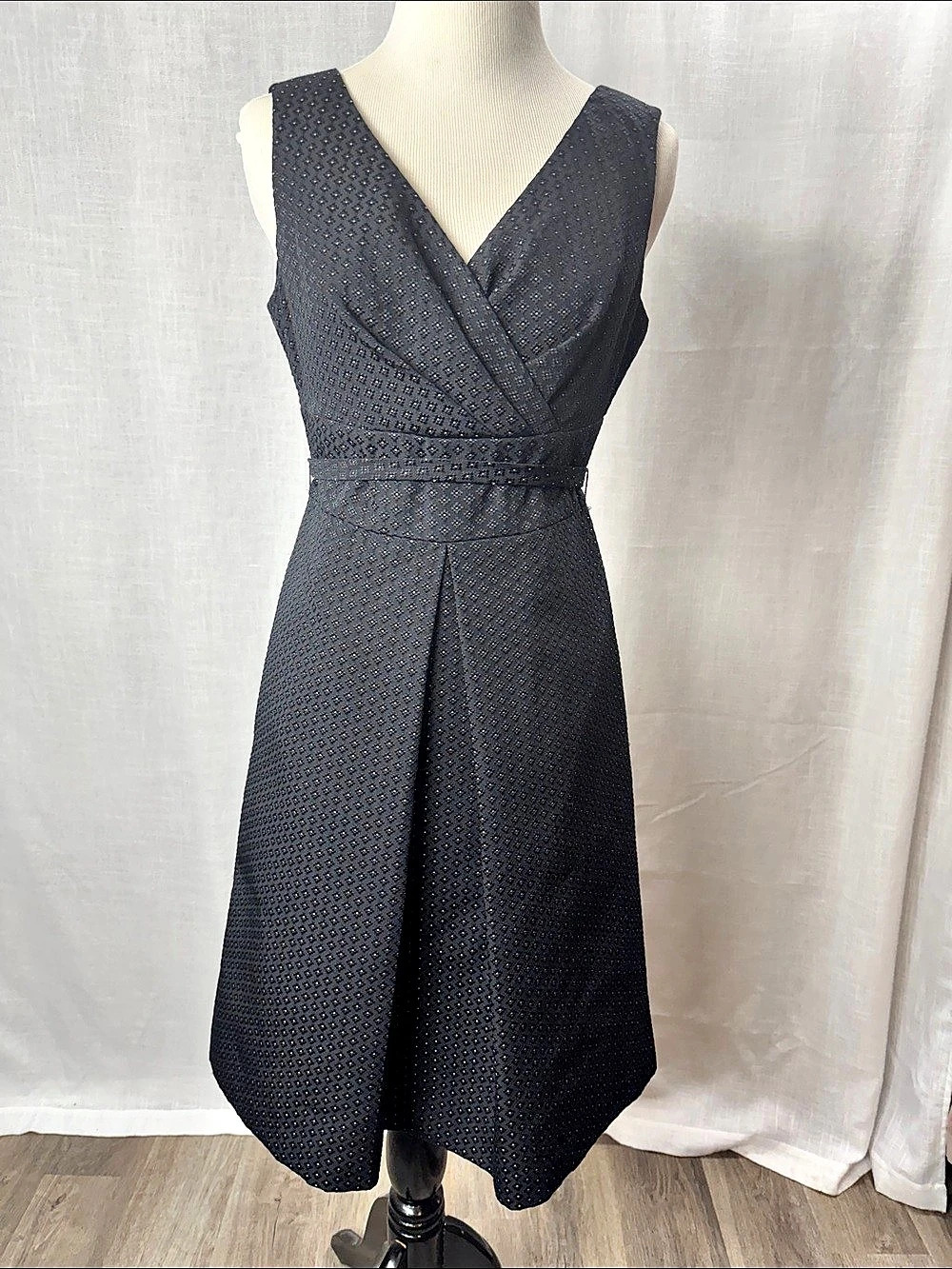 Talbots NWT Sleeveless V-Neck Tie Belt Fit & Flare Midi Dress Black 2P
